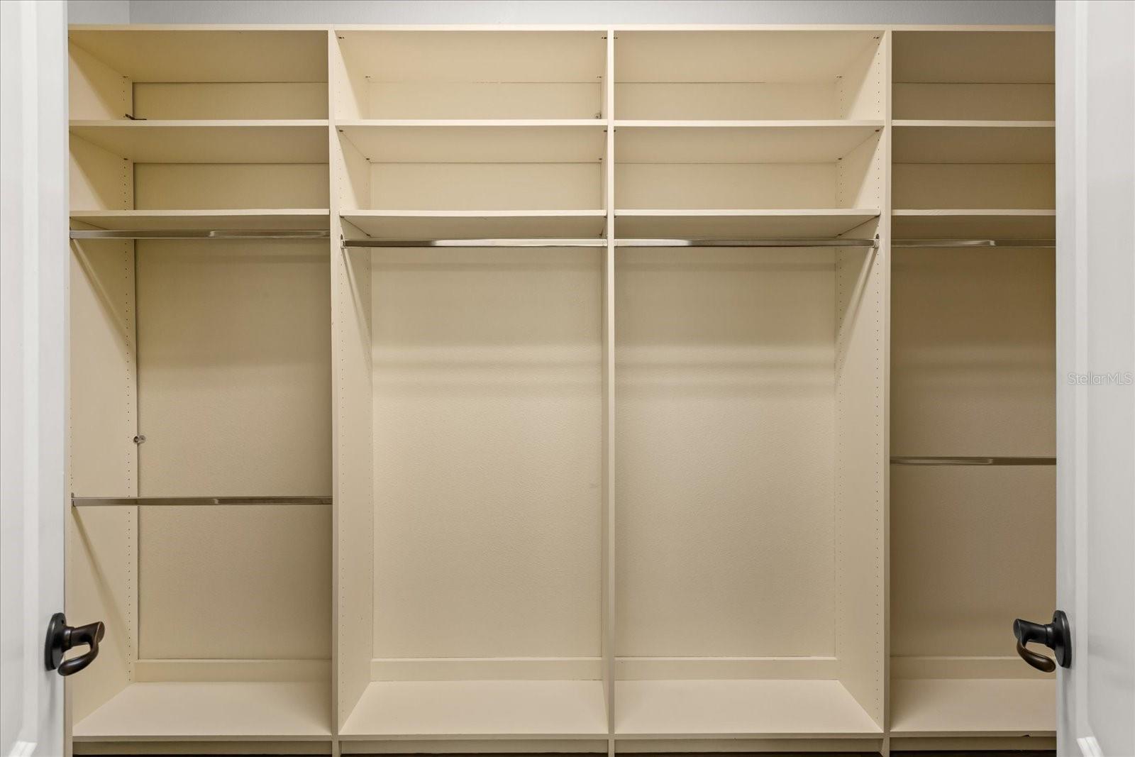 CASA DEL LAGO-REPLAT - Residential