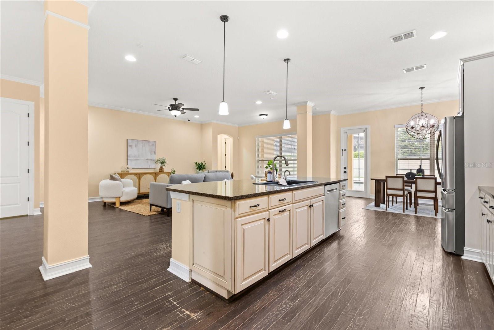 CASA DEL LAGO-REPLAT - Residential