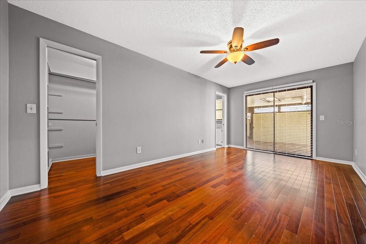 VILLAGE NORTH - Residential