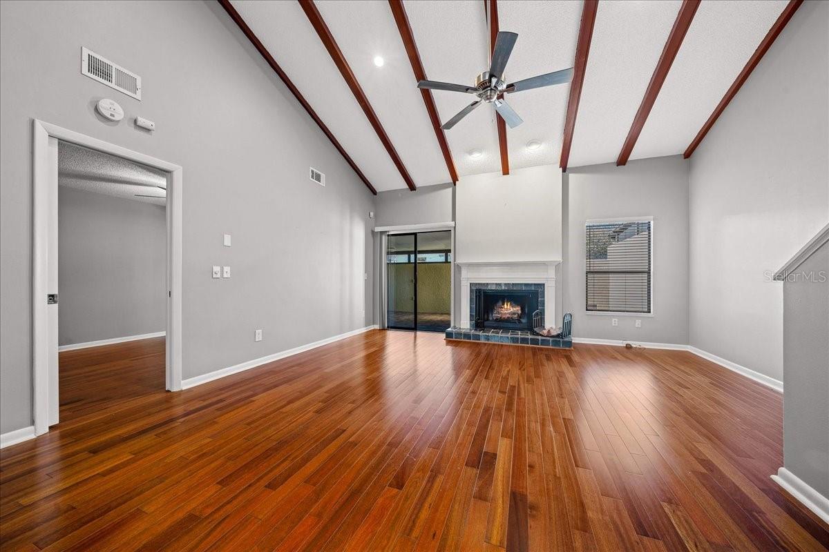 VILLAGE NORTH - Residential