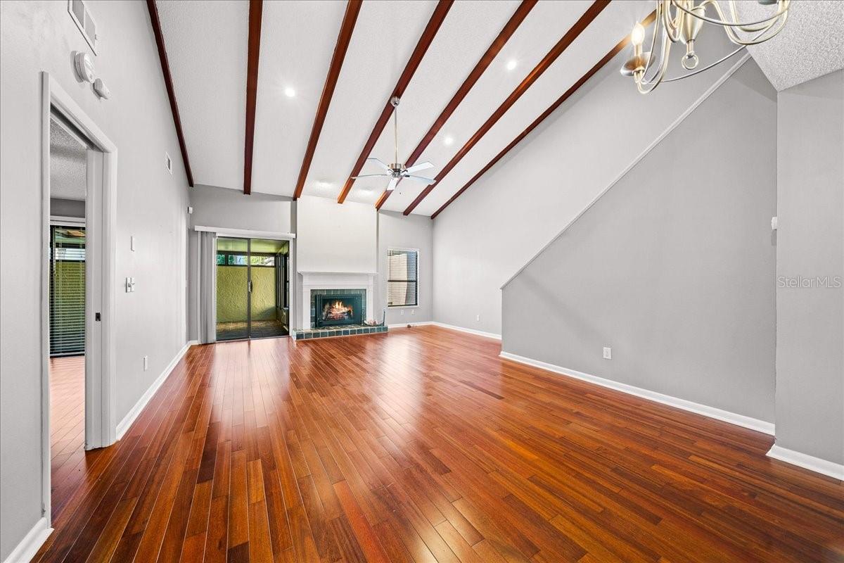 VILLAGE NORTH - Residential