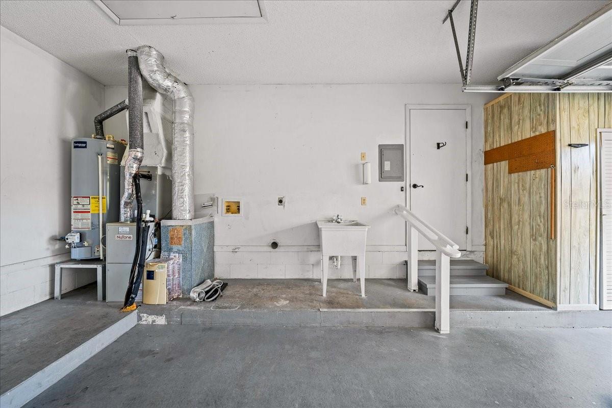 VILLAGE NORTH - Residential