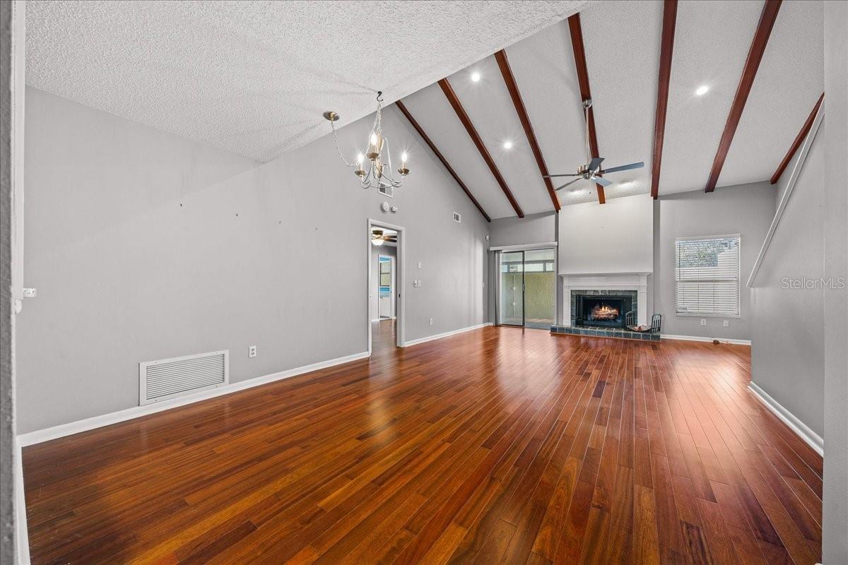 VILLAGE NORTH - Residential