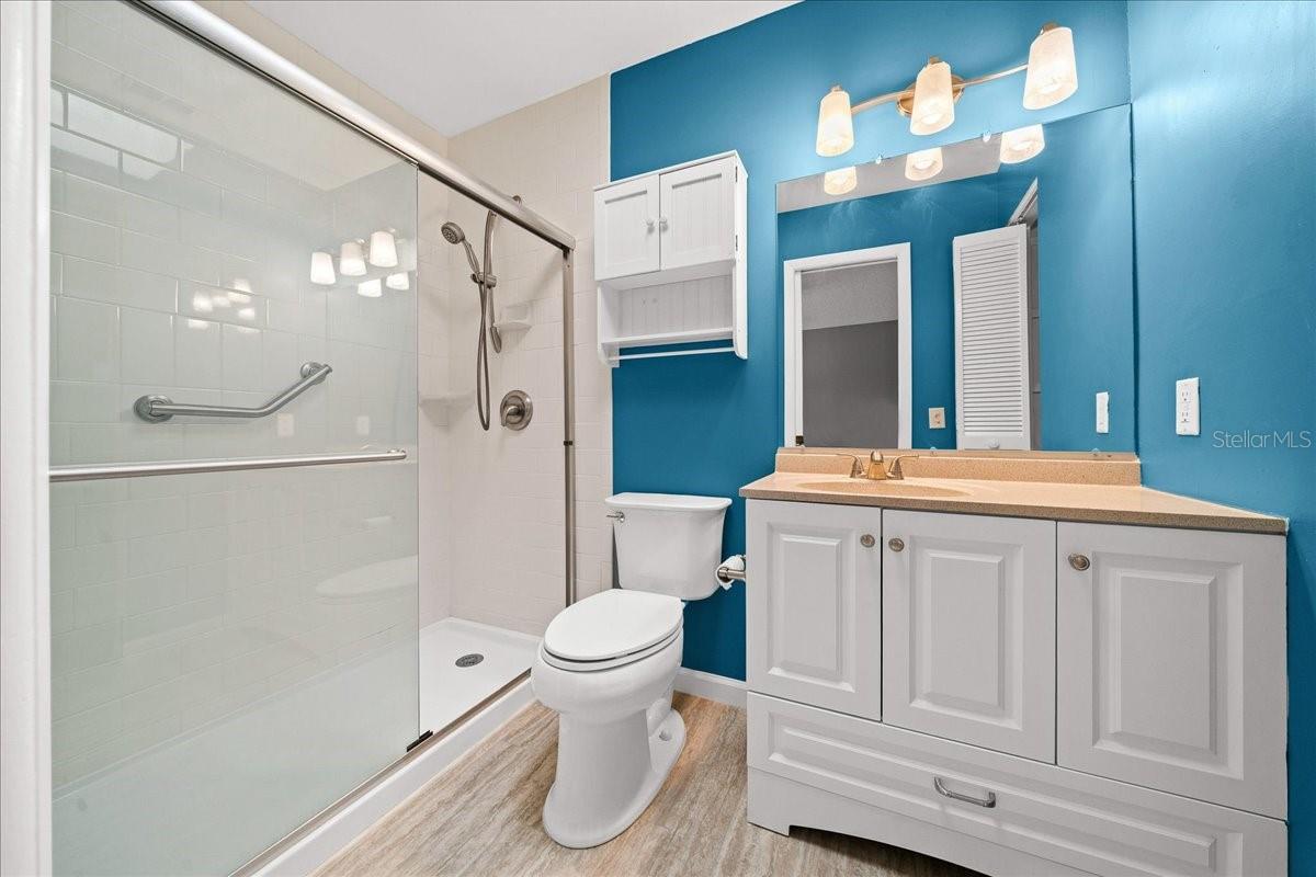 VILLAGE NORTH - Residential