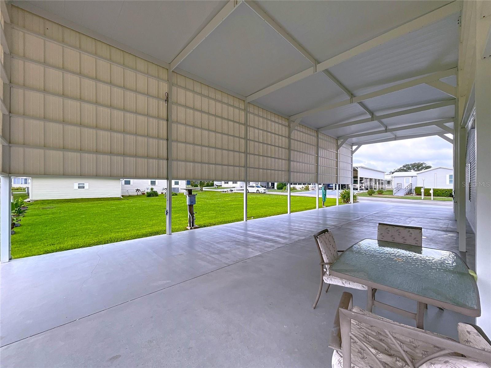 HAMPTON COURT UNREC - Residential