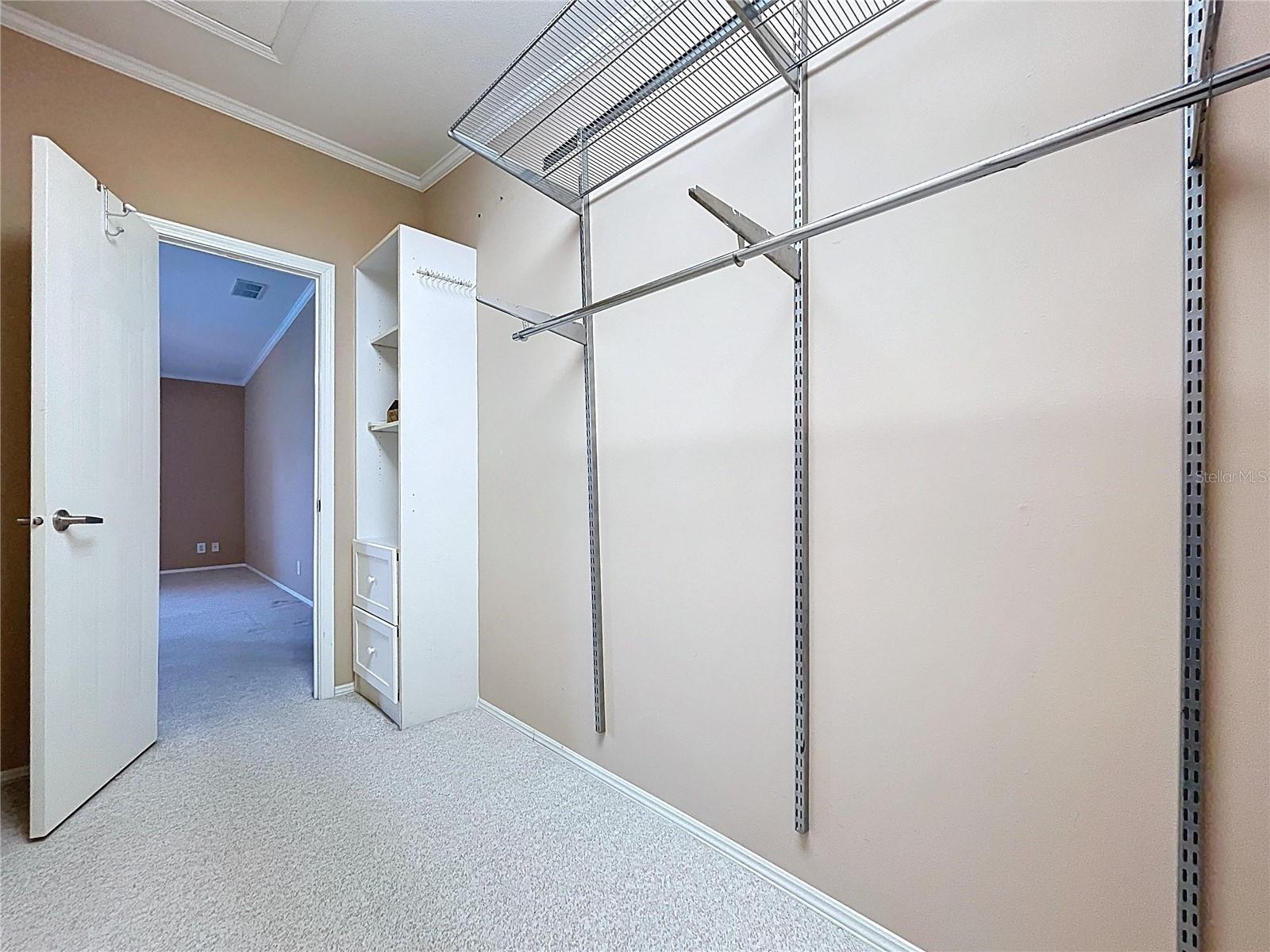 HAMPTON COURT UNREC - Residential