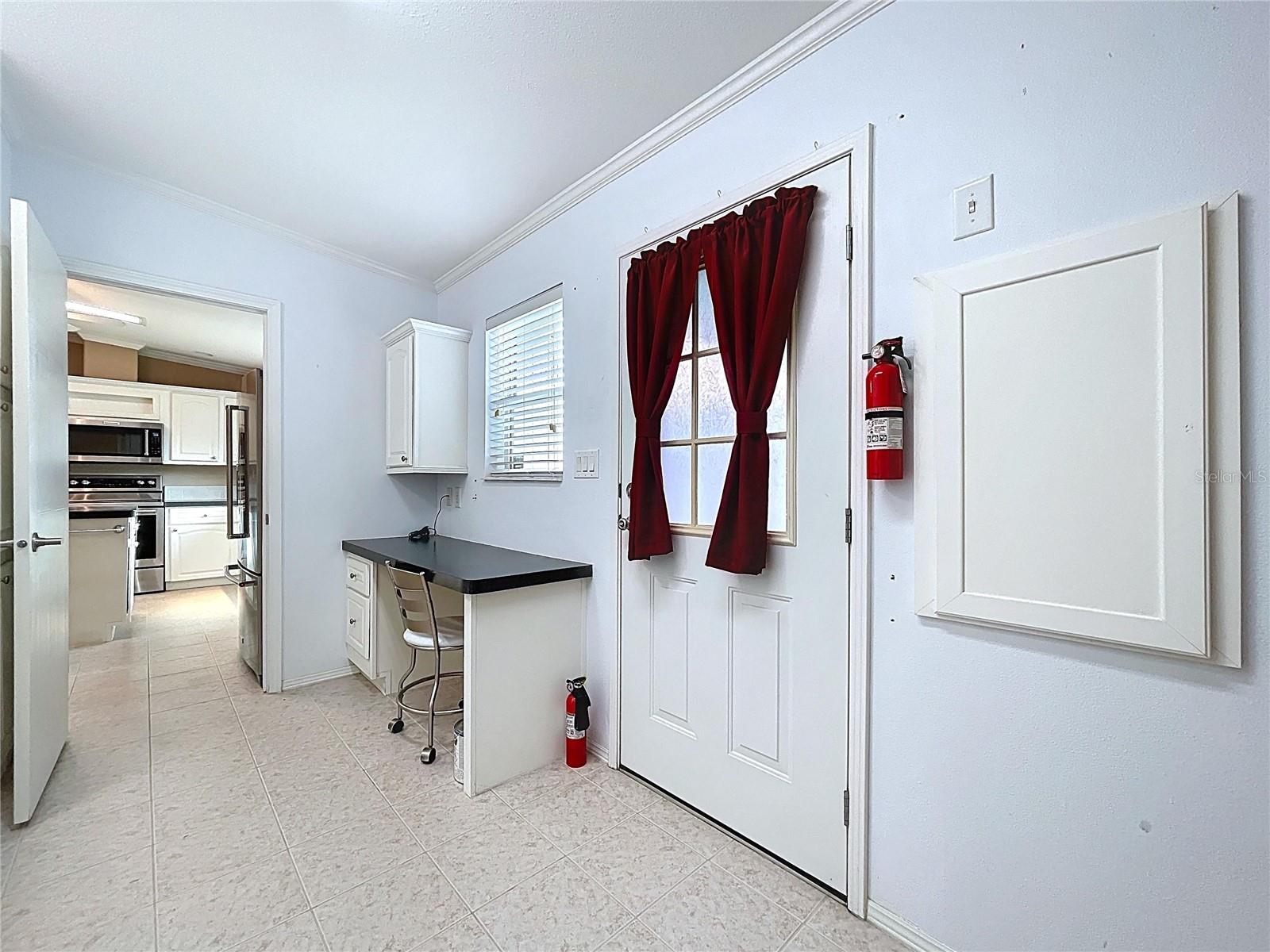 HAMPTON COURT UNREC - Residential
