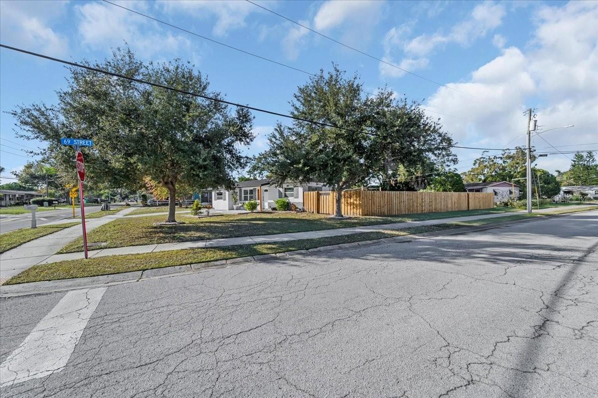 FAIRLAWN PARK UNITS 4 & 5 - Residential