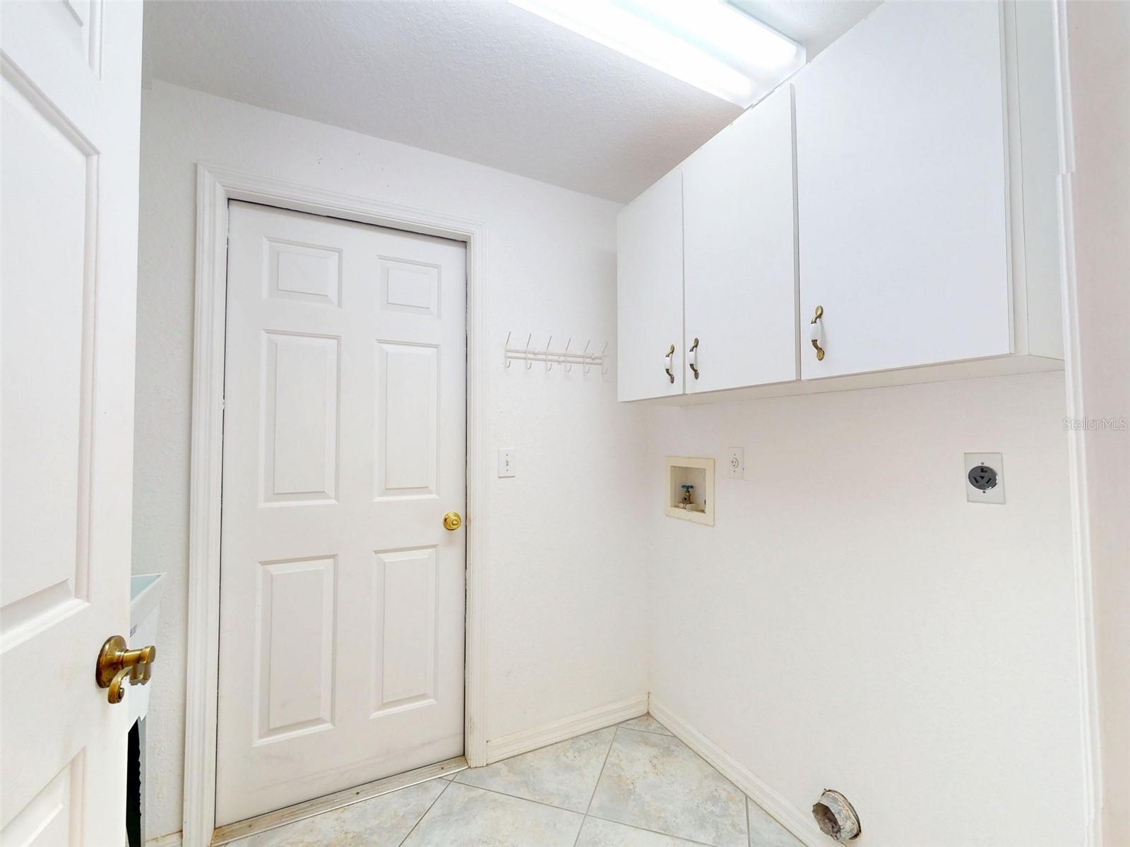 HIDDEN LAKE UNIT 1 - Residential