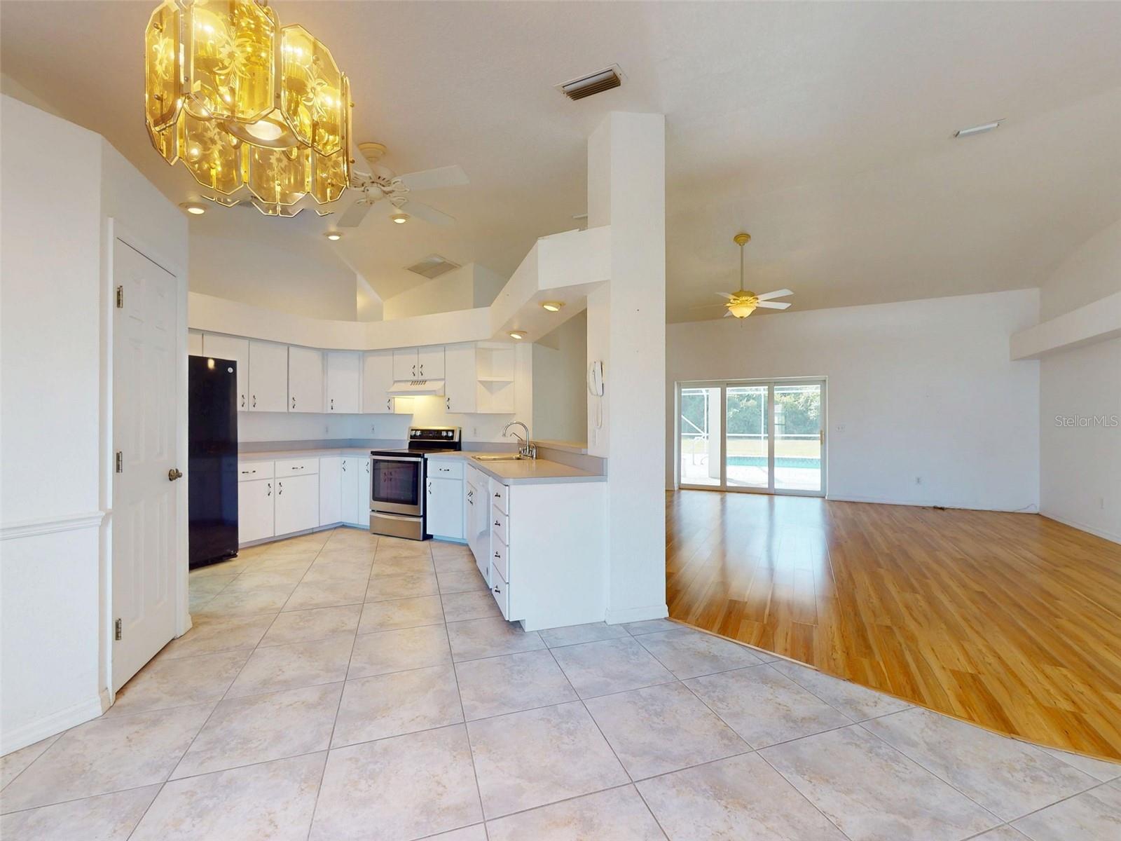 HIDDEN LAKE UNIT 1 - Residential