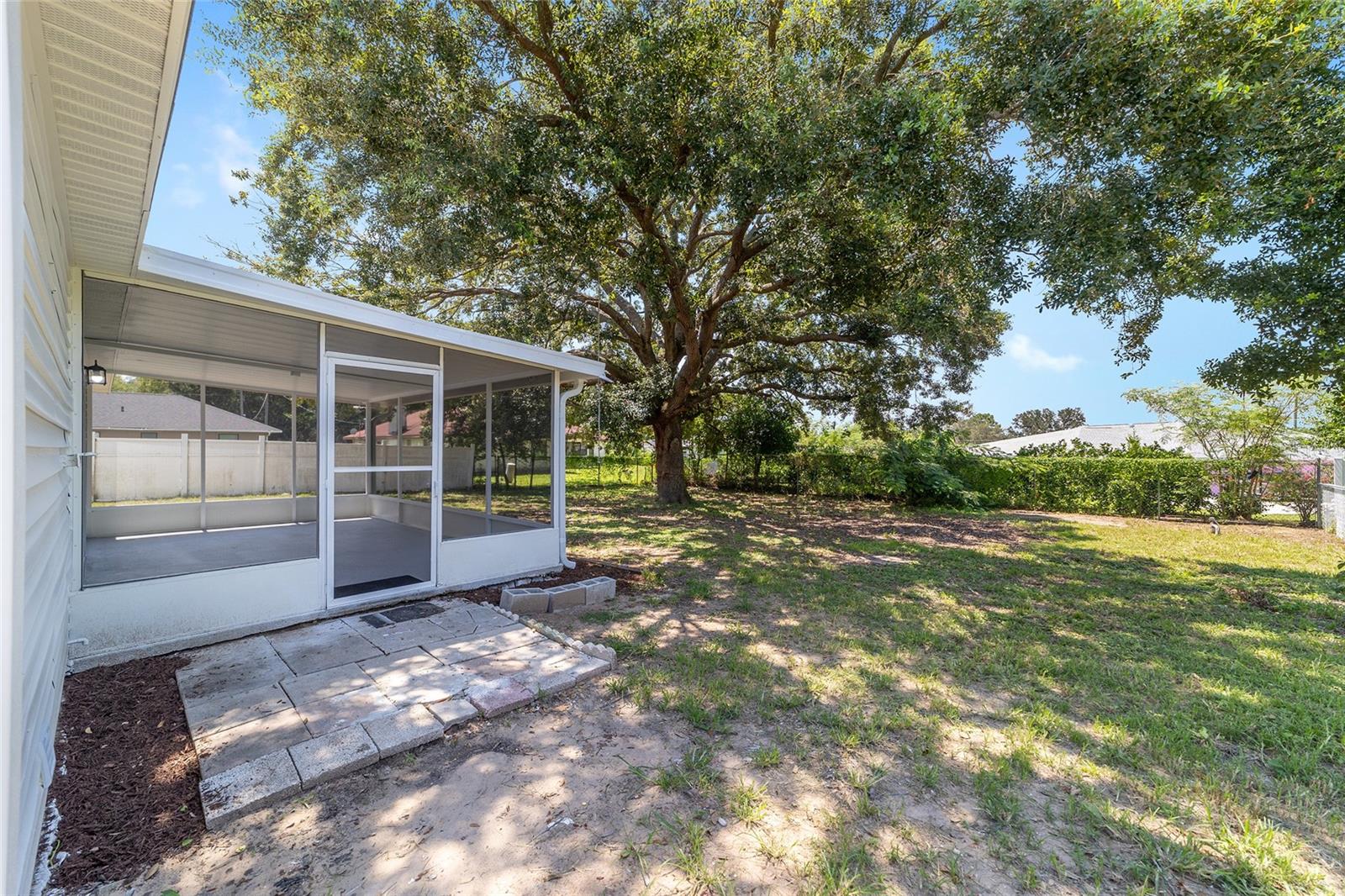 SILVER SPGS SHORES UN 17 - Residential Lease