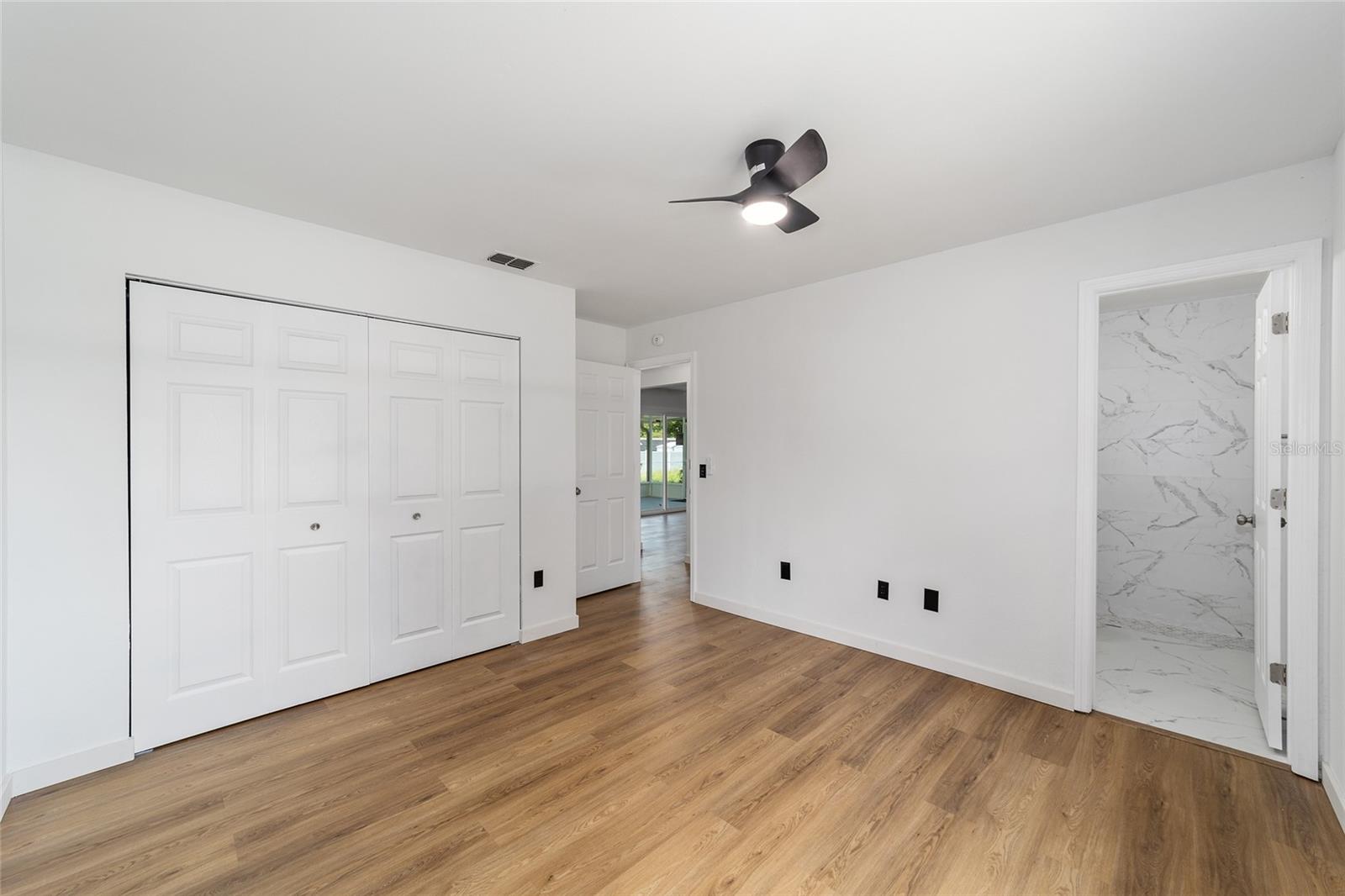 SILVER SPGS SHORES UN 17 - Residential Lease