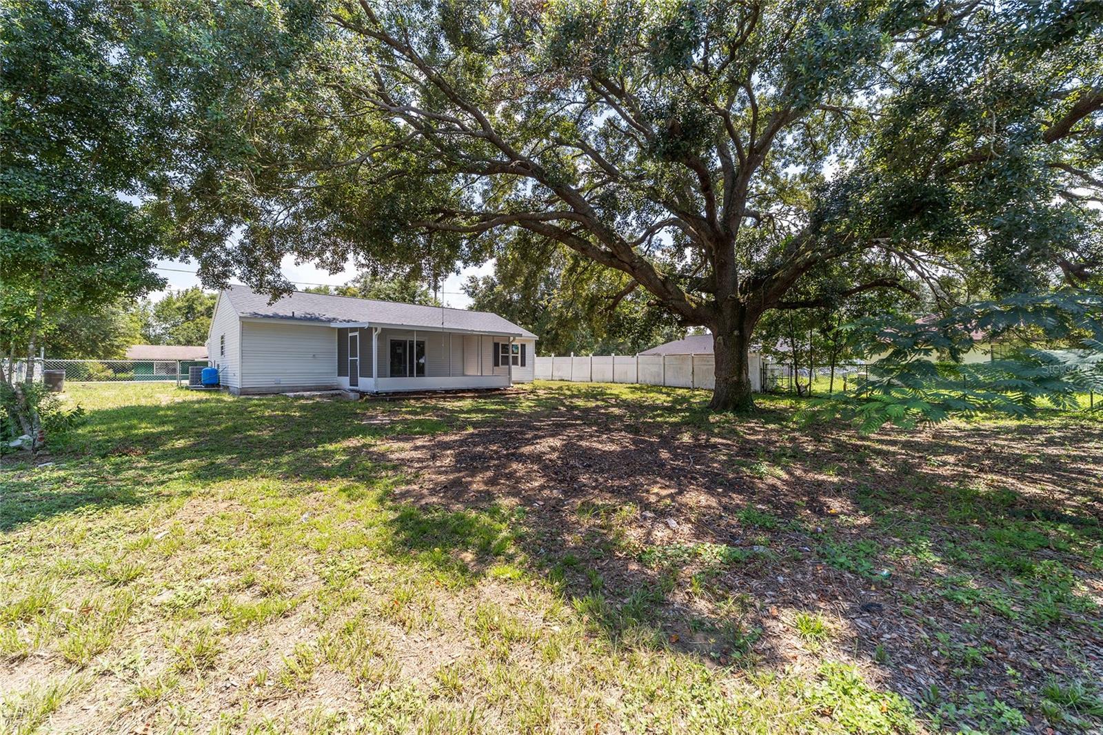 SILVER SPGS SHORES UN 17 - Residential Lease