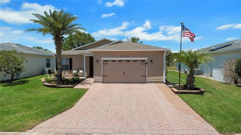 Photo of 32742 Westwood Loop, Leesburg, FL 34748 (MLS # G5112106)