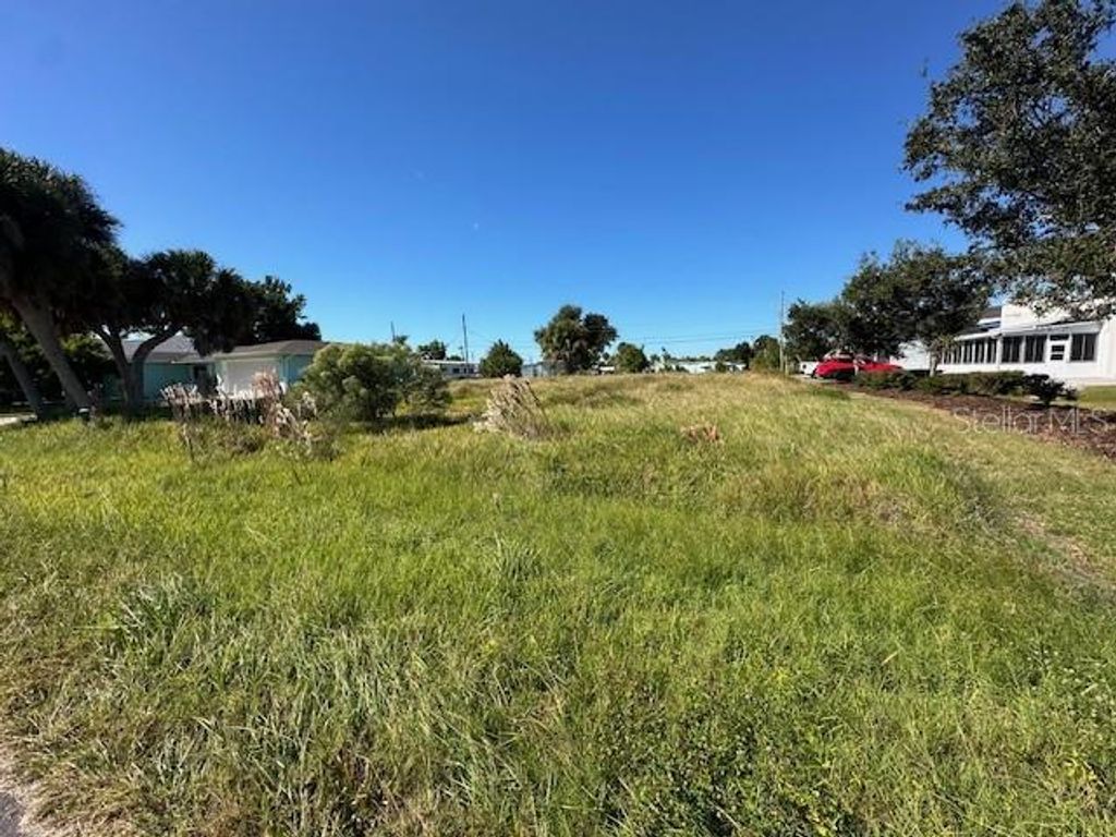 Photo of 1610 Faust Drive, Englewood, FL 34224 (MLS # A4670495)