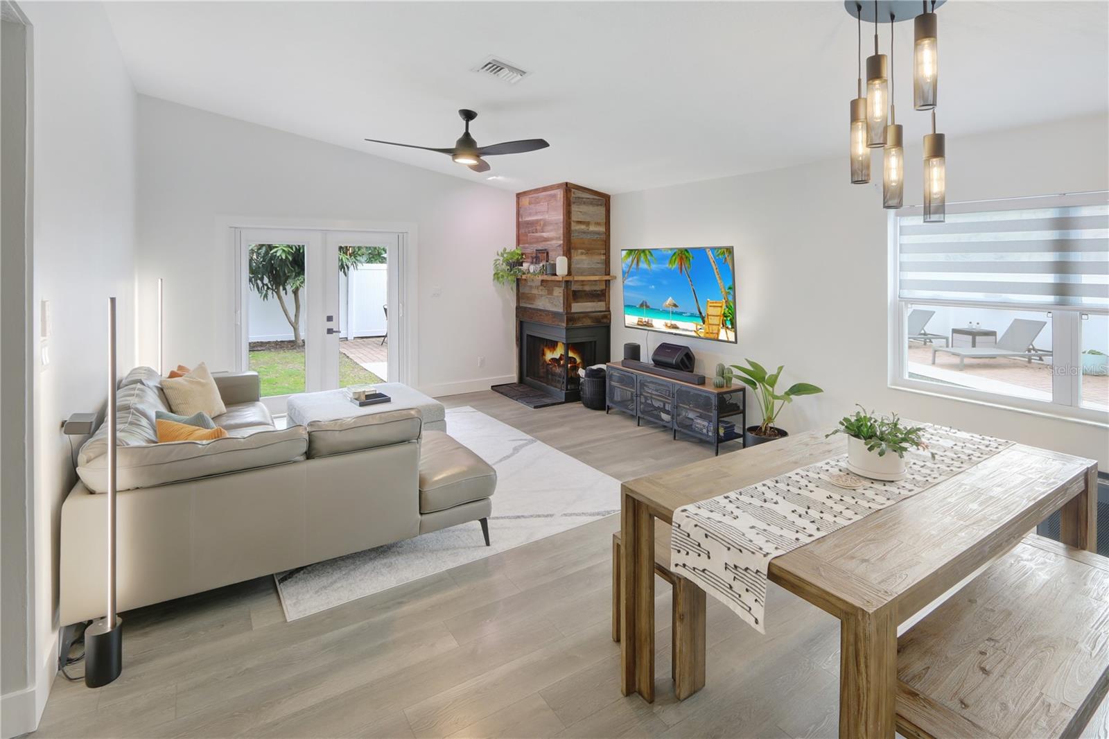 1296 BRIDLEBROOK DRIVE