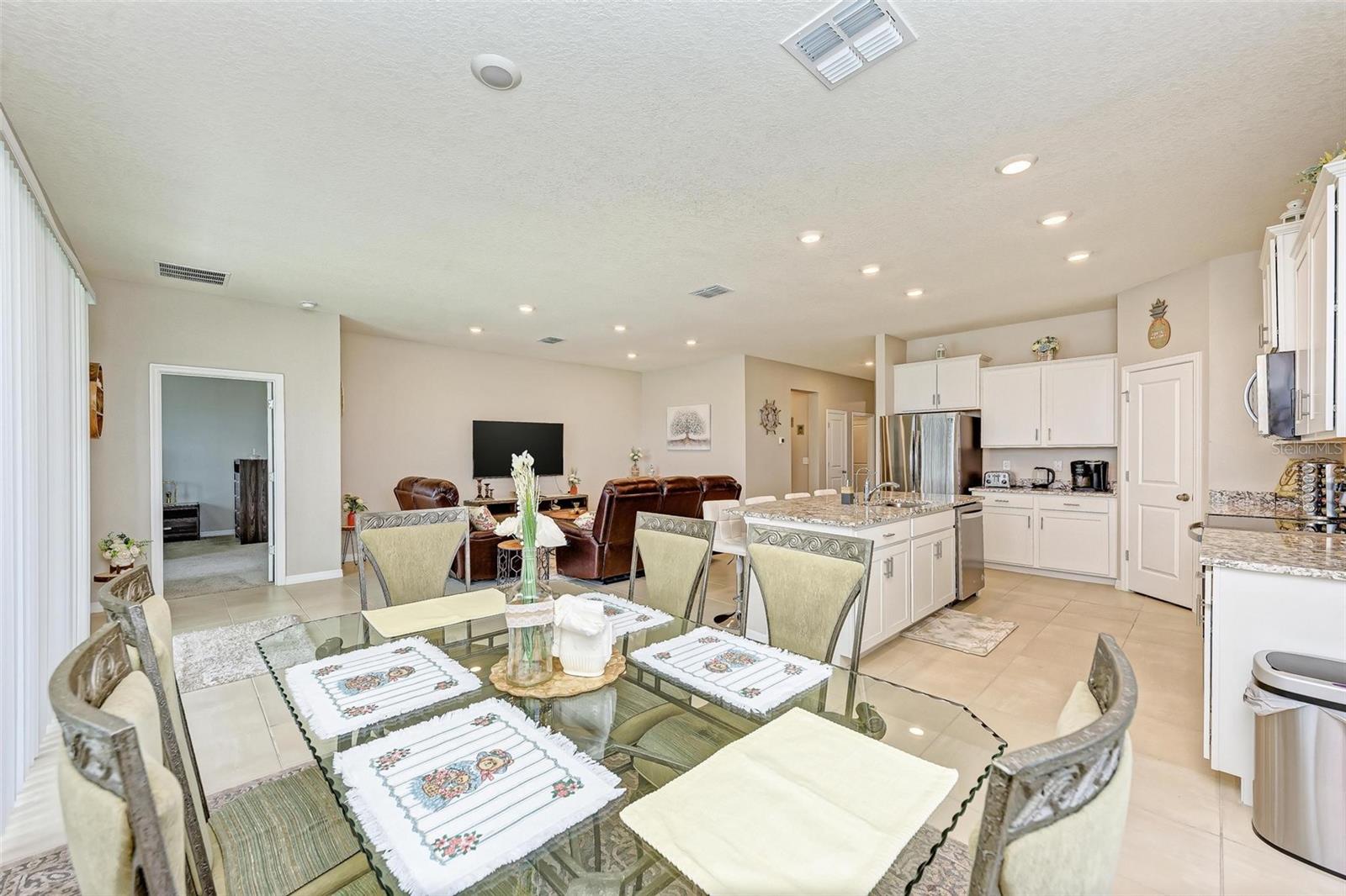 EVERGREEN PH I - Residential Lease