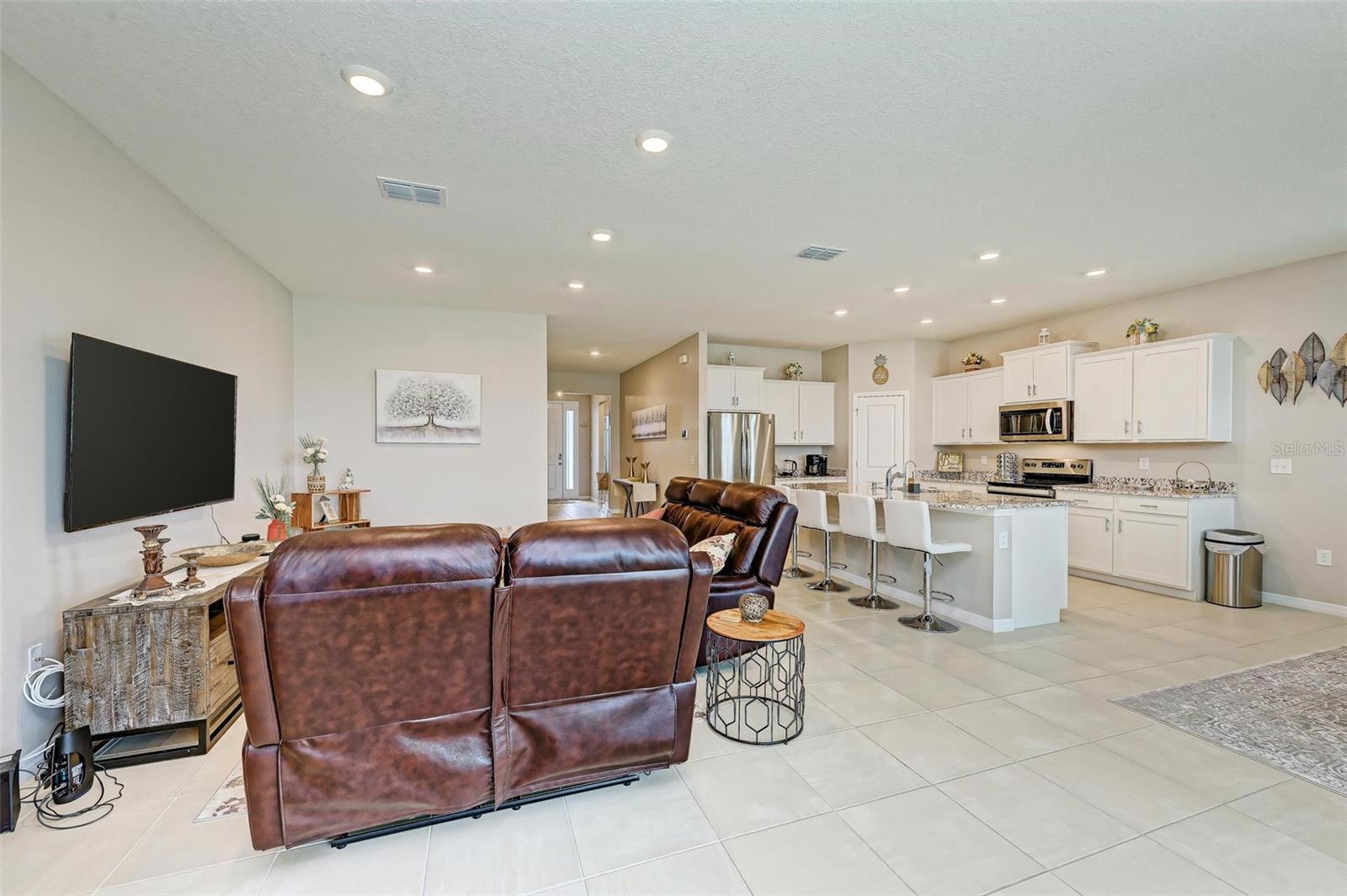 EVERGREEN PH I - Residential Lease