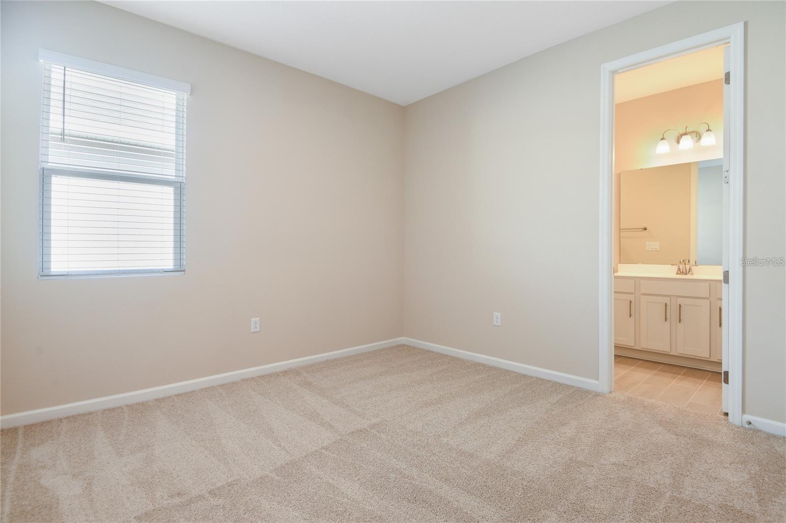 SEASONS AT SUTTON PRESERVE - Residential Lease