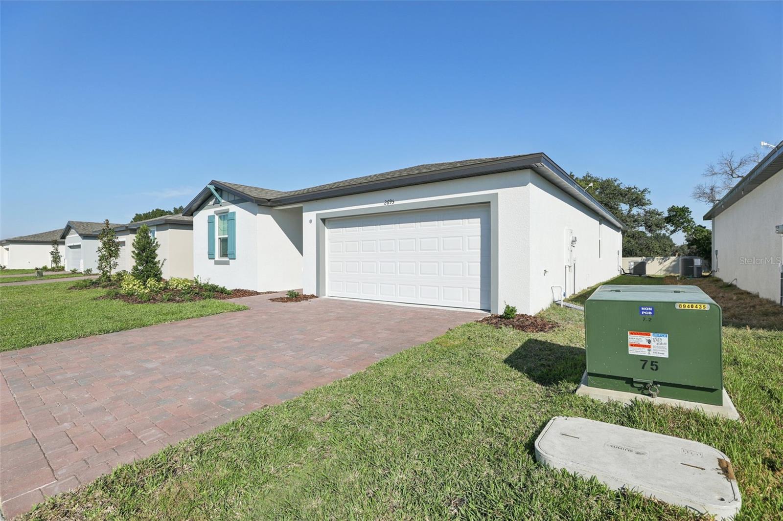 2695 SEDGEFIELD CIRCLE