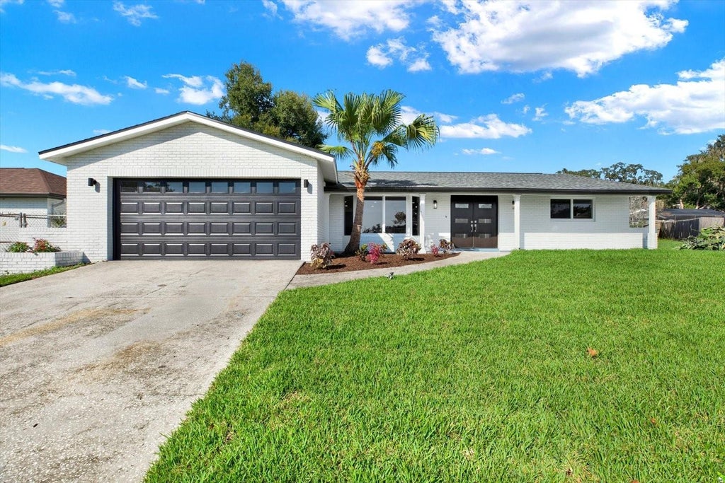 Photo of 720 Sailfish Drive, Brandon, FL 33511 (MLS # TB8557465)