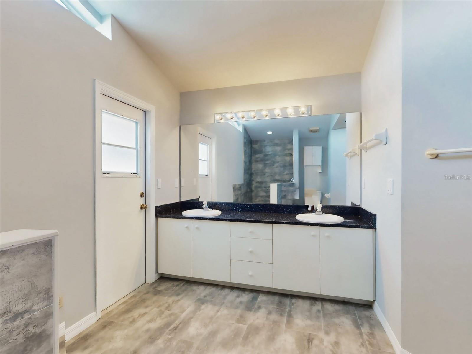 KAYWOOD REP - Residential