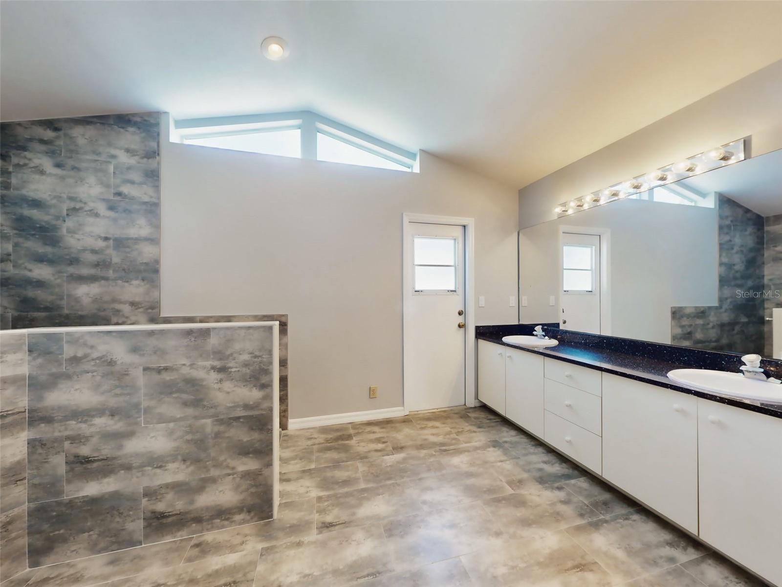 KAYWOOD REP - Residential