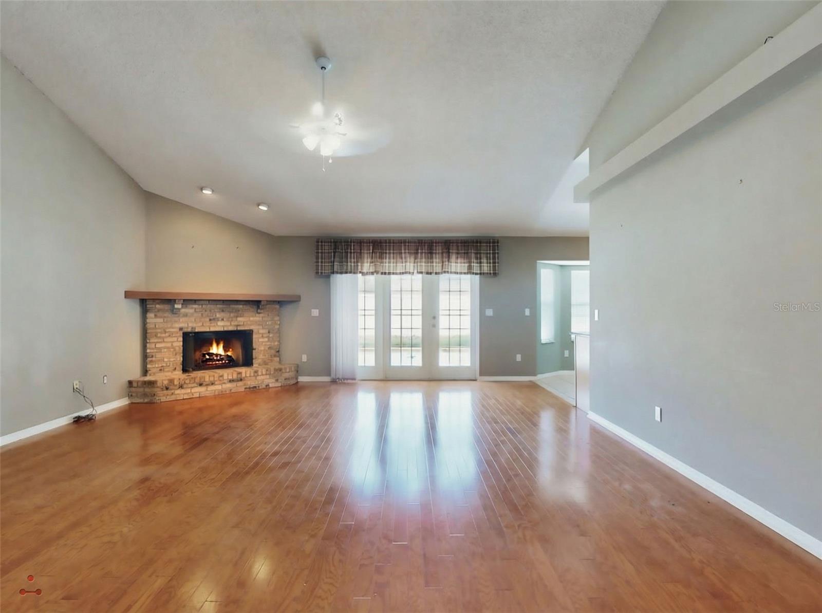 KAYWOOD REP - Residential