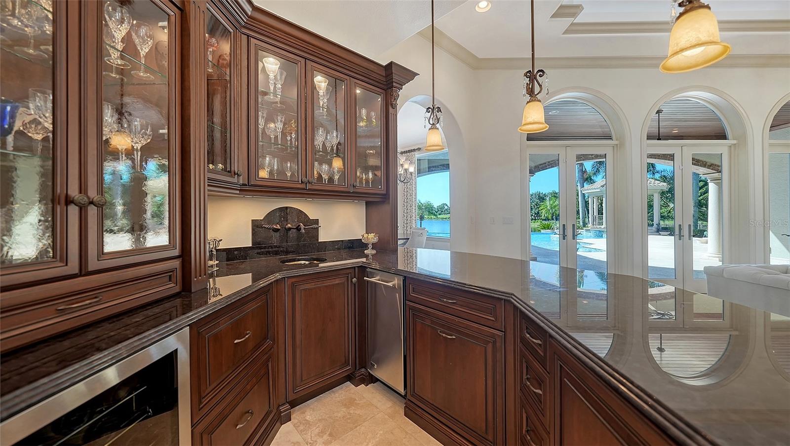 UNIVERSITY PARK COUNTRY CLUB/KNIGHTSBRIDGE - Residential