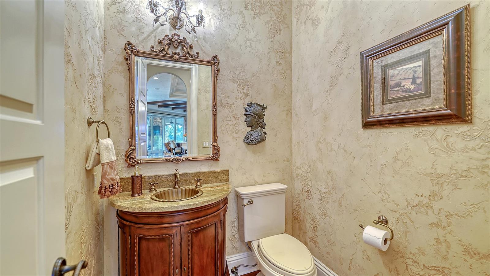 UNIVERSITY PARK COUNTRY CLUB/KNIGHTSBRIDGE - Residential