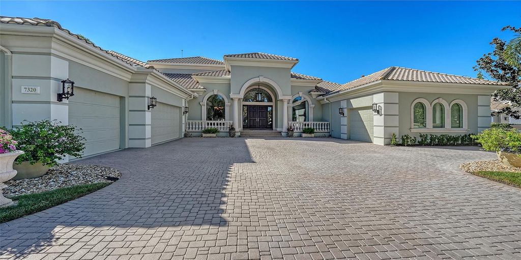 Photo of 7320 Barclay Court, University Park, FL 34201 (MLS # A4665937)