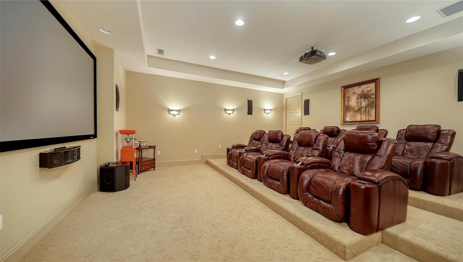 UNIVERSITY PARK COUNTRY CLUB/KNIGHTSBRIDGE - Residential