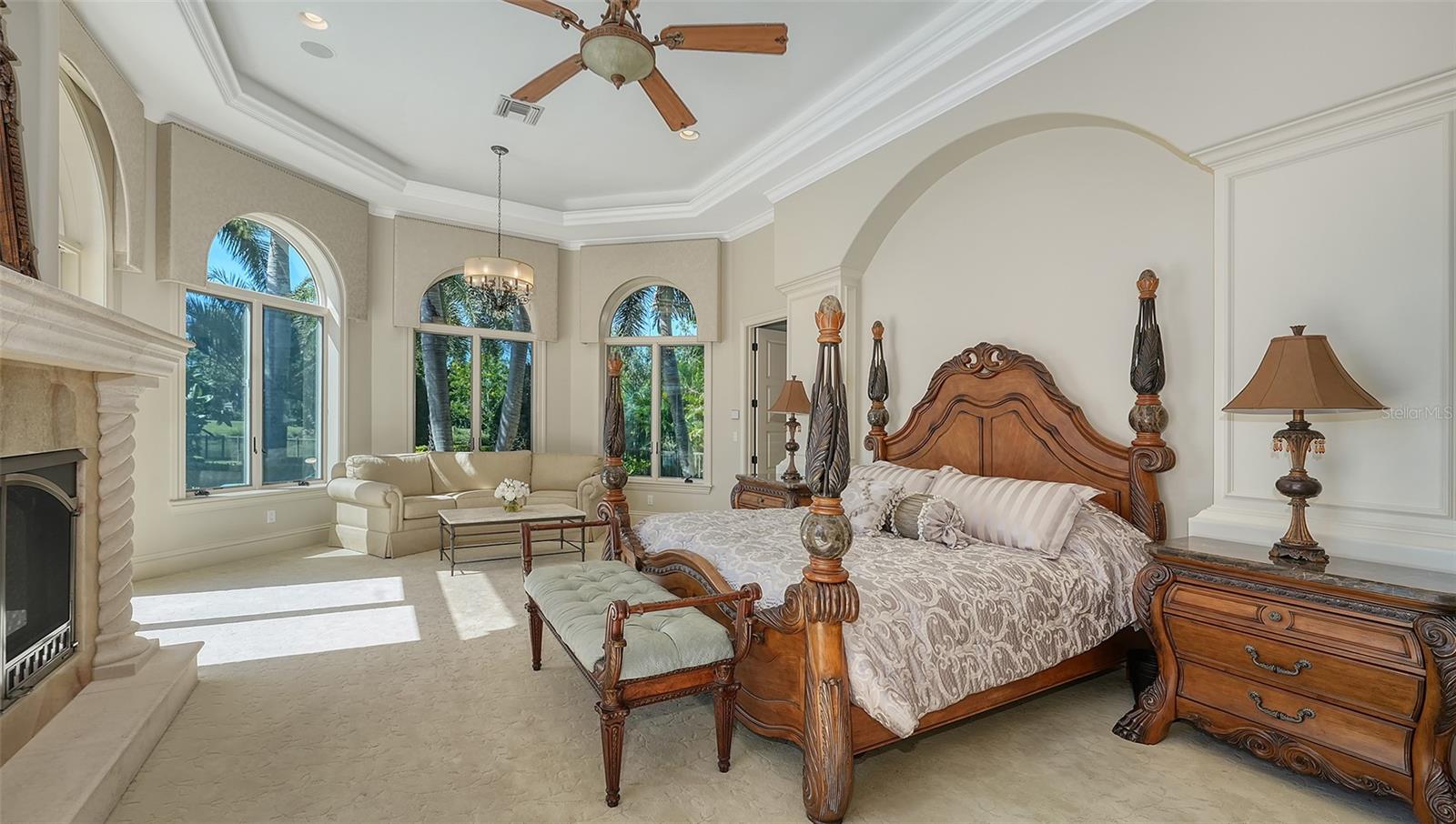 UNIVERSITY PARK COUNTRY CLUB/KNIGHTSBRIDGE - Residential