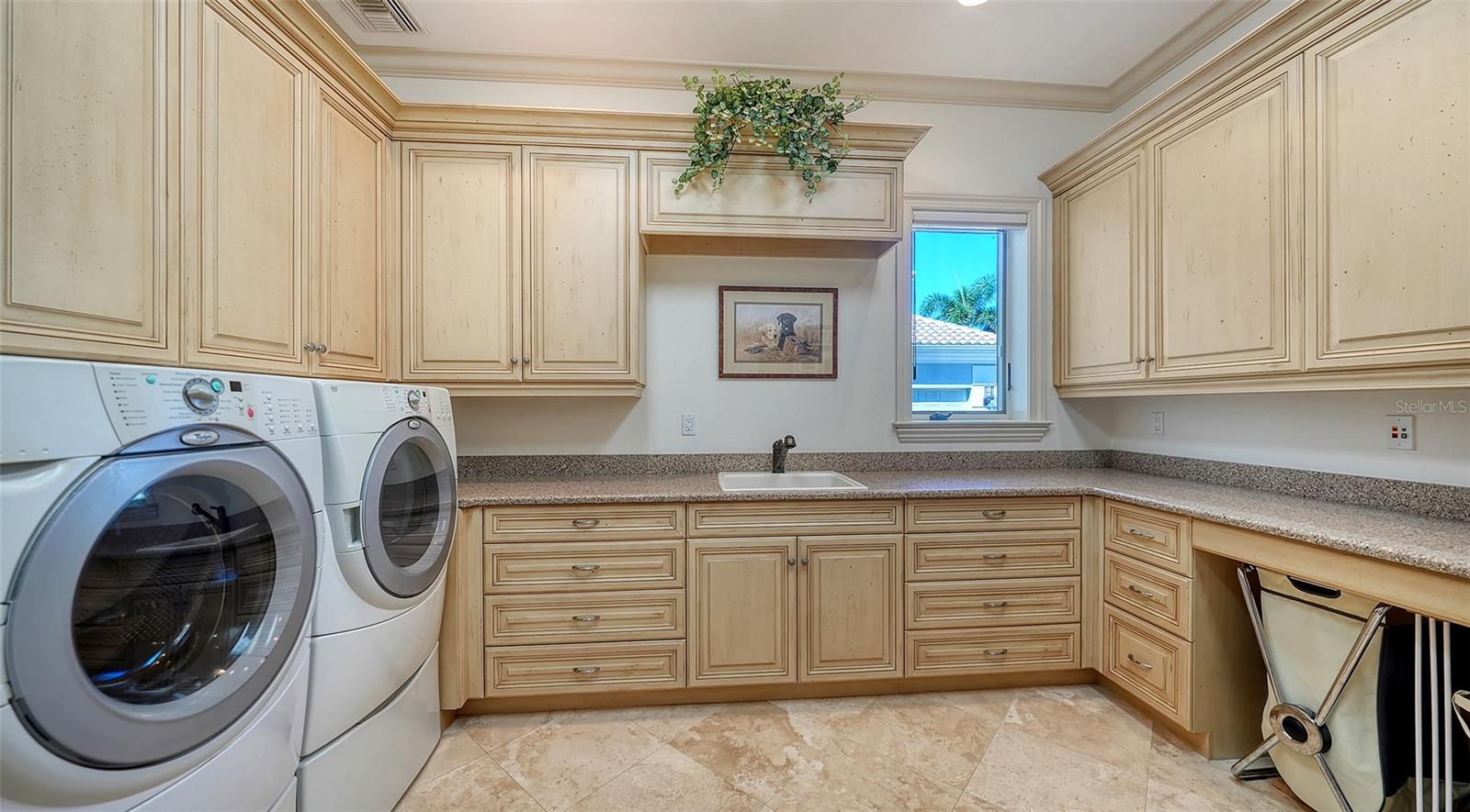 UNIVERSITY PARK COUNTRY CLUB/KNIGHTSBRIDGE - Residential