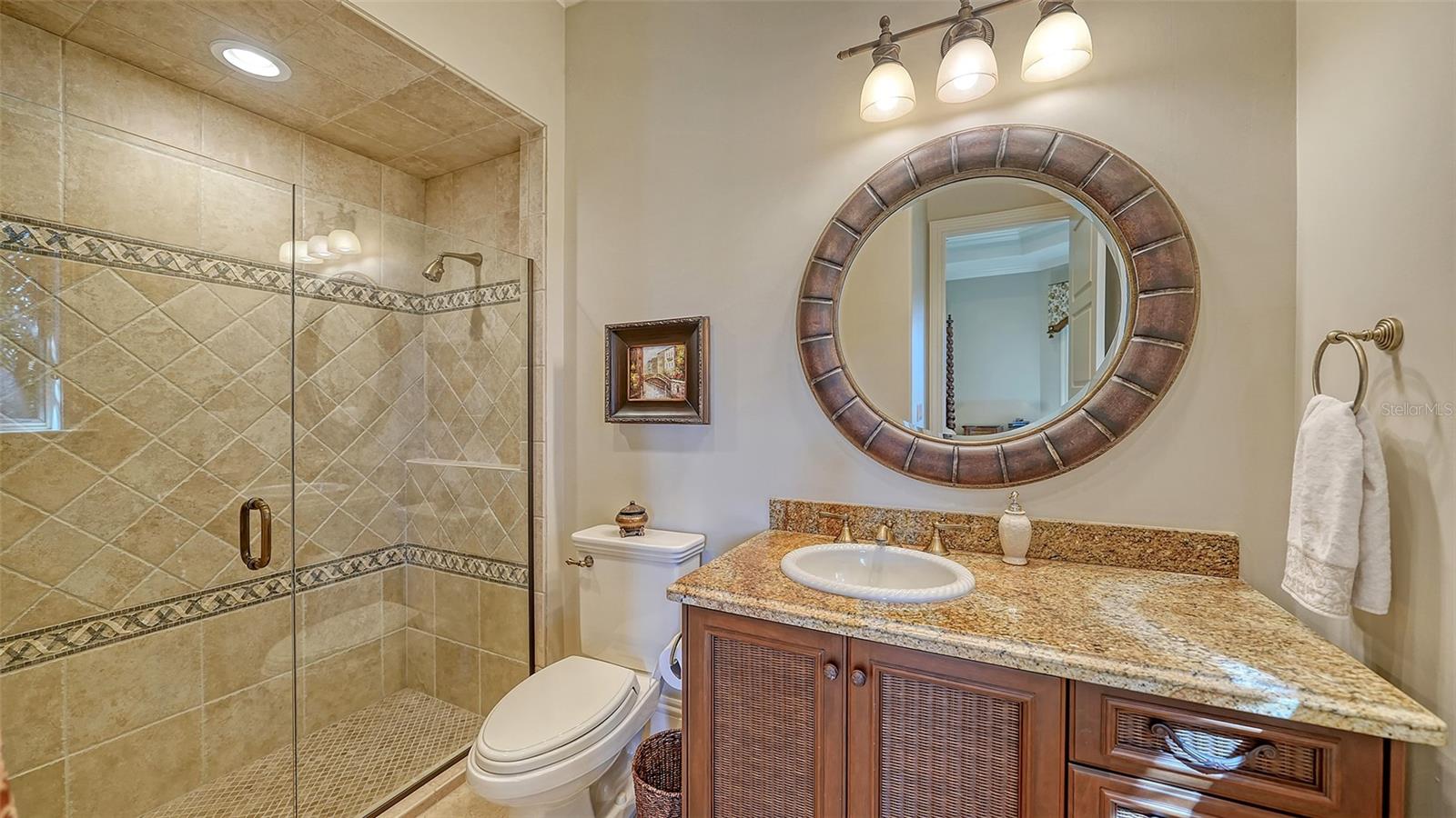 UNIVERSITY PARK COUNTRY CLUB/KNIGHTSBRIDGE - Residential