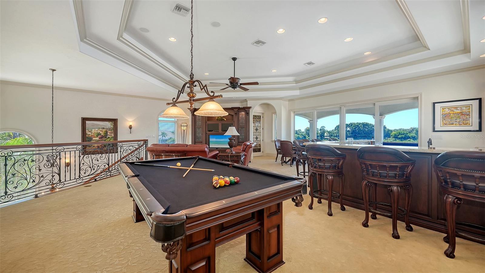 UNIVERSITY PARK COUNTRY CLUB/KNIGHTSBRIDGE - Residential