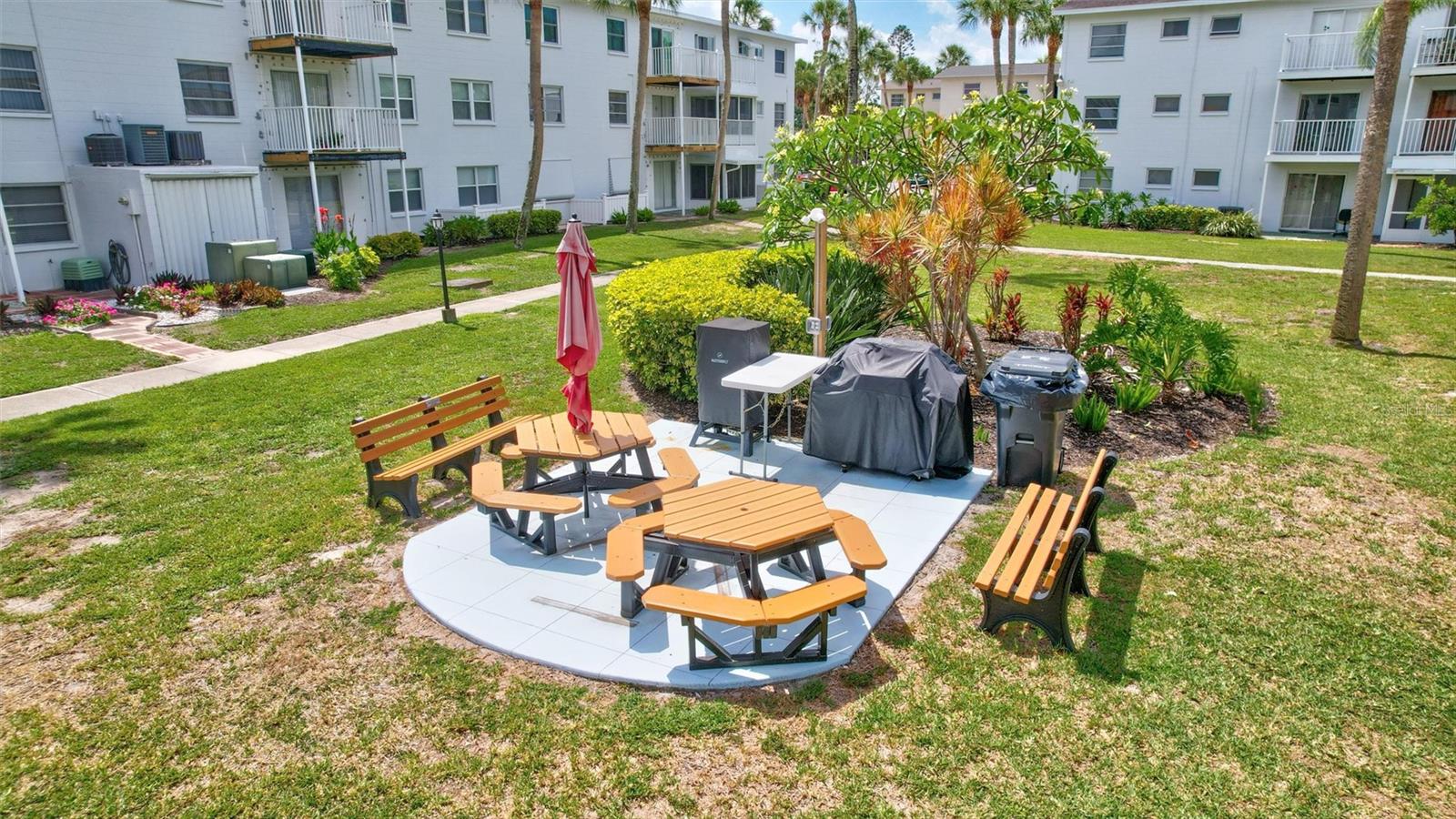THE FOURTH BAYSHORE - Residential