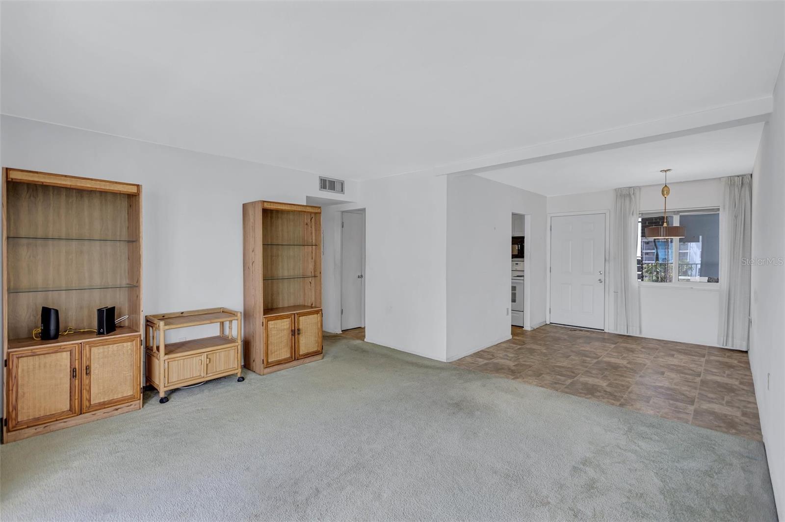 THE FOURTH BAYSHORE - Residential