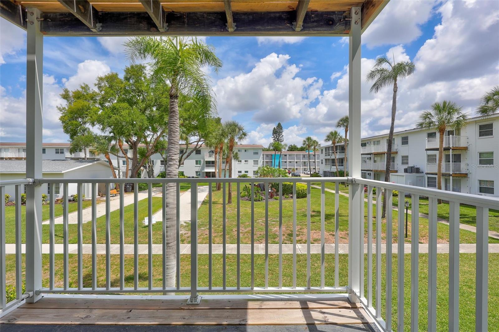 THE FOURTH BAYSHORE - Residential
