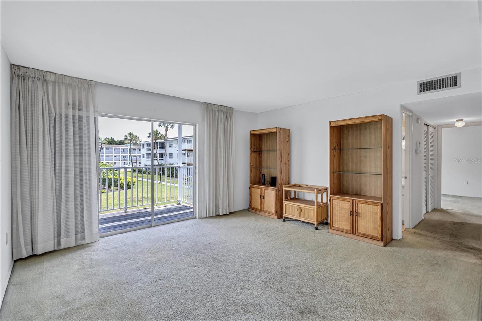 THE FOURTH BAYSHORE - Residential