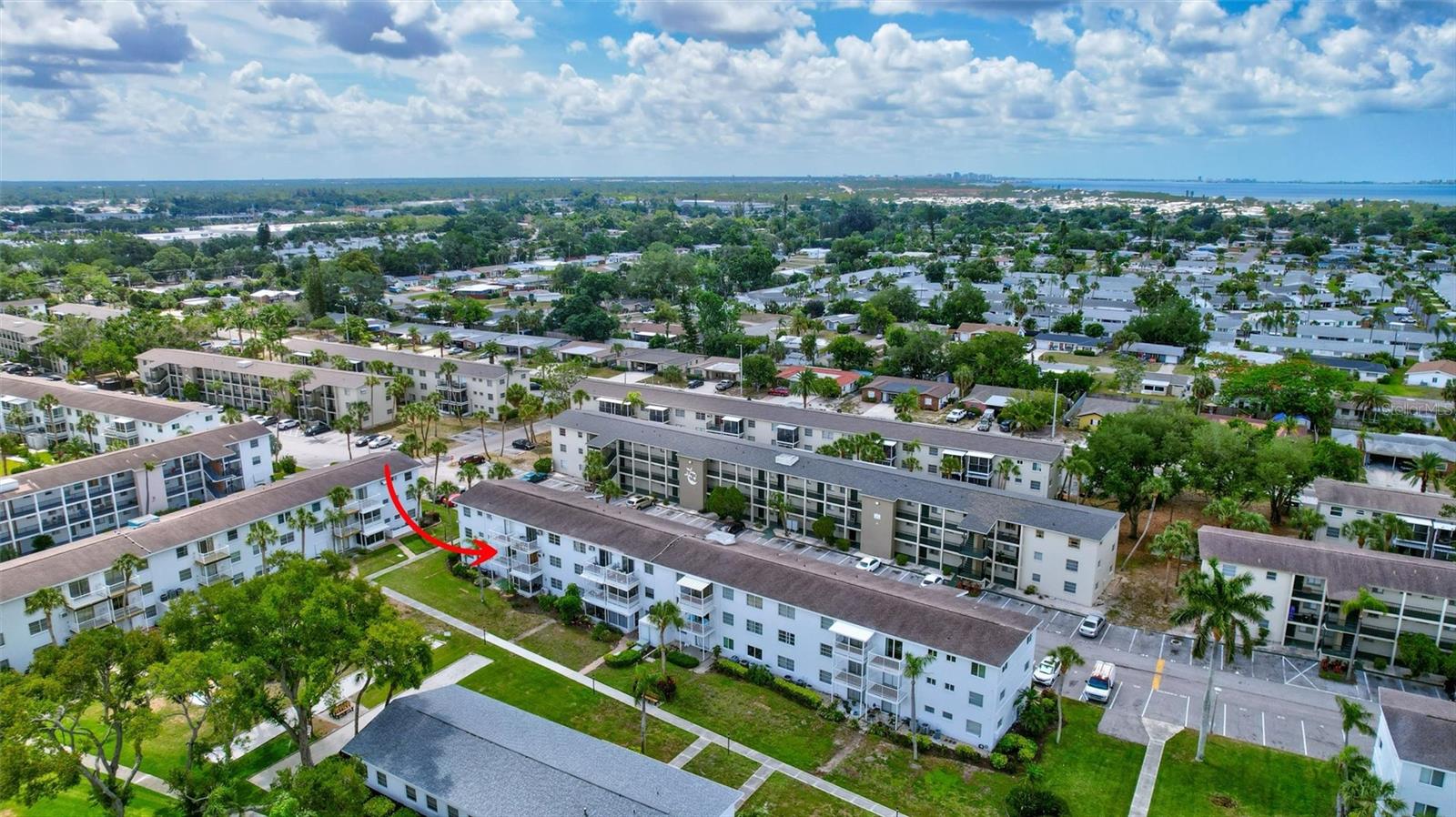 THE FOURTH BAYSHORE - Residential
