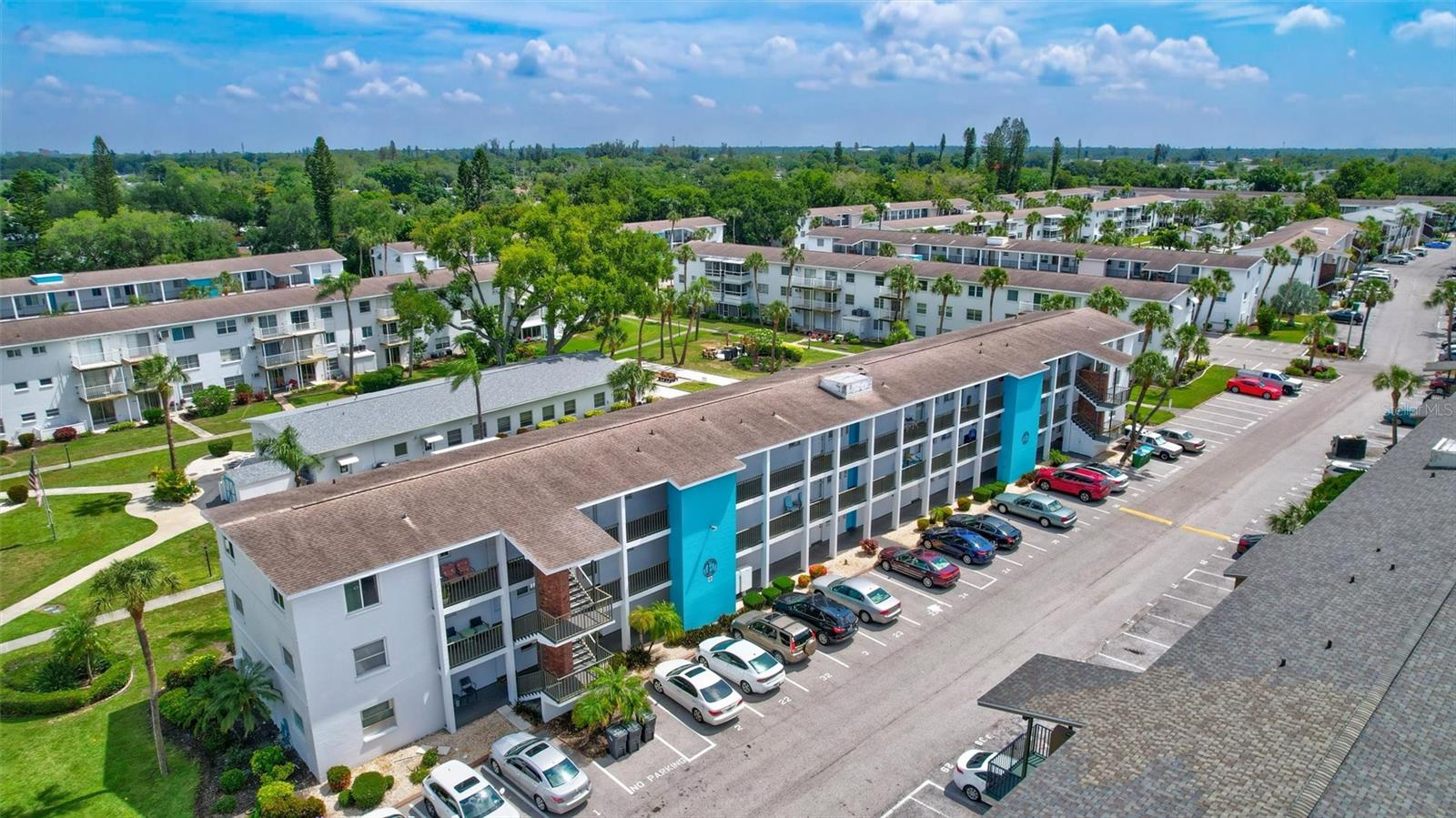 THE FOURTH BAYSHORE - Residential
