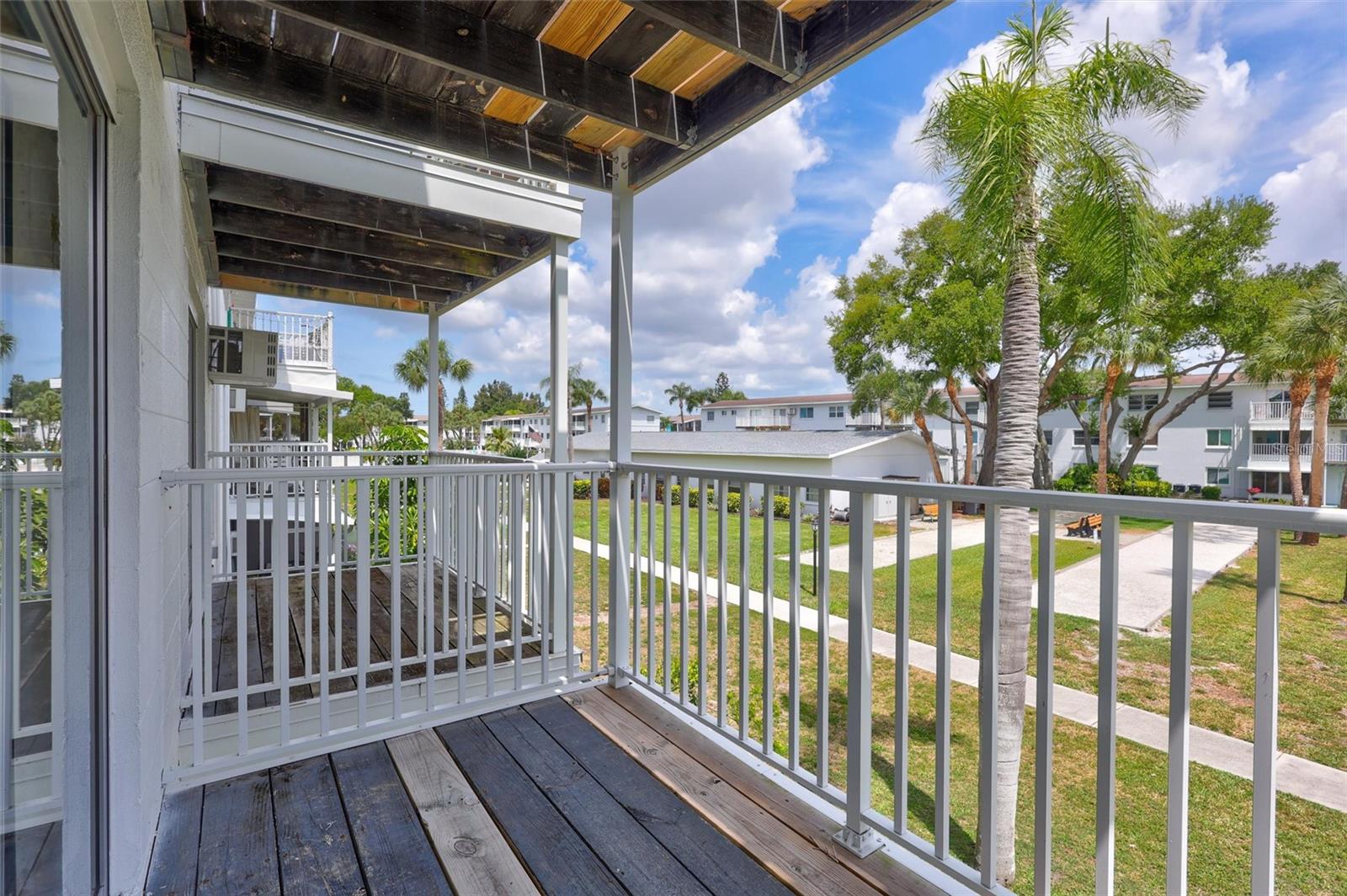 THE FOURTH BAYSHORE - Residential