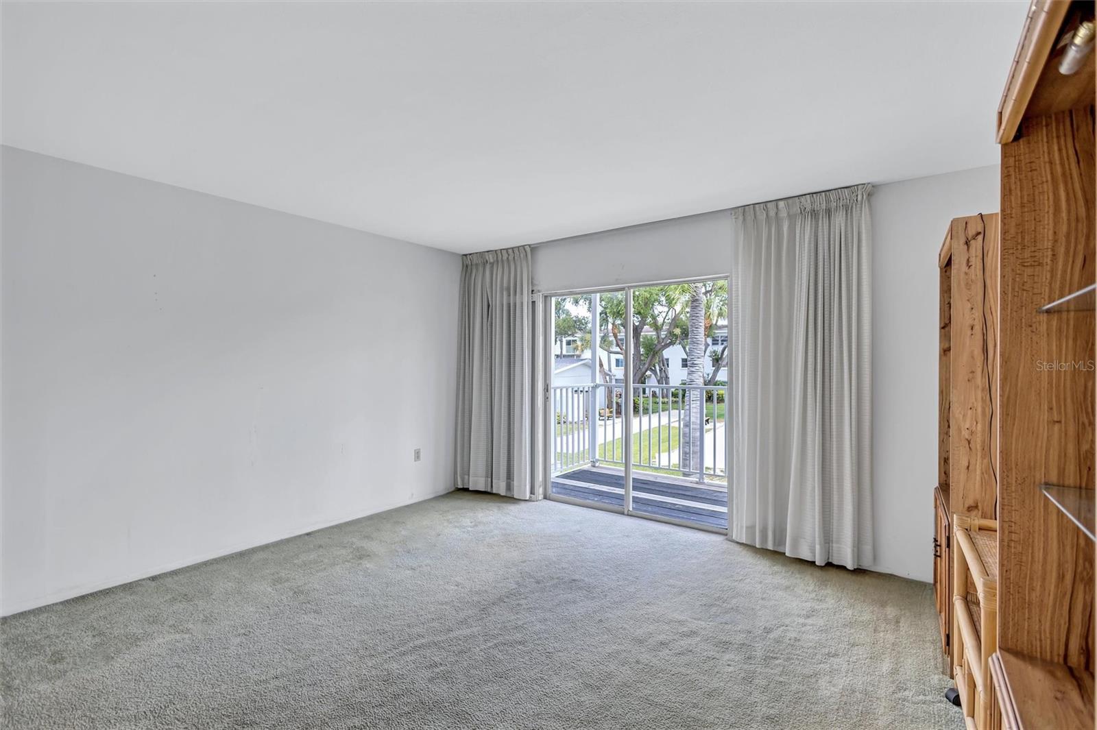 THE FOURTH BAYSHORE - Residential