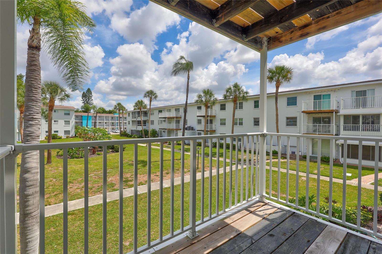 THE FOURTH BAYSHORE - Residential