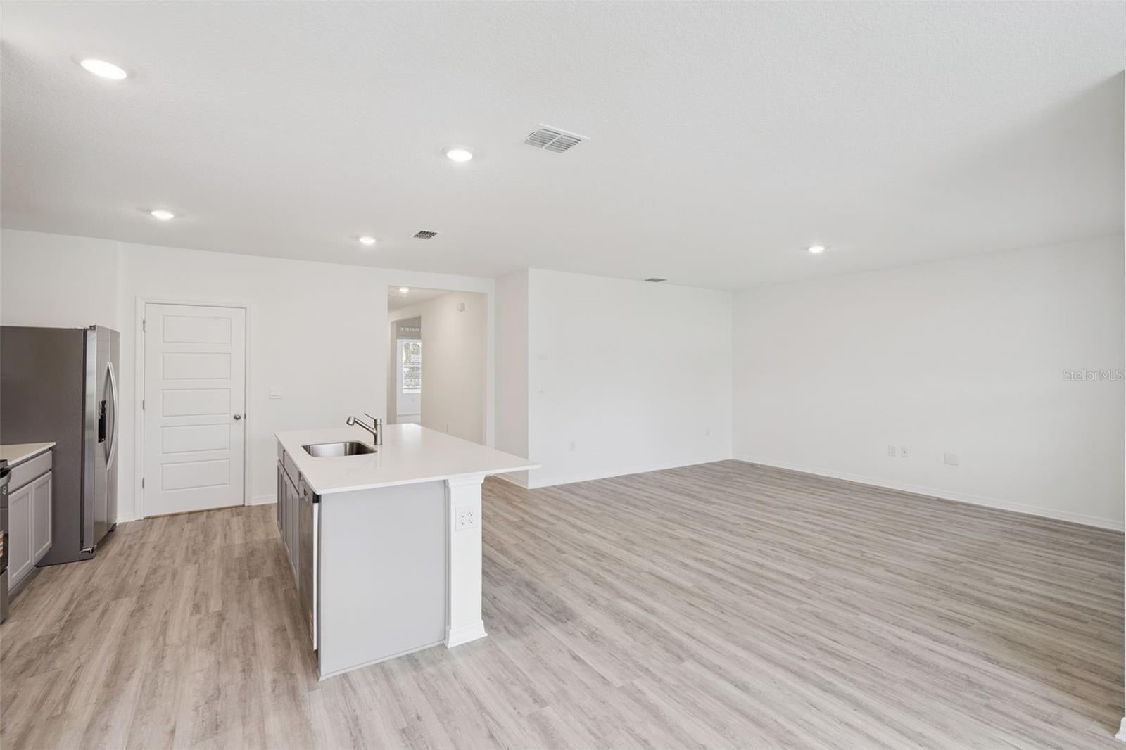 3537 RODEN ROAD