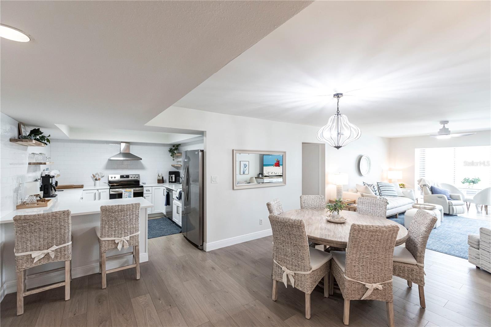 PEPPERTREE BAY IV - Residential Lease