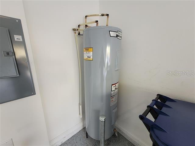 ECON TRLS PH 2 - Residential Lease