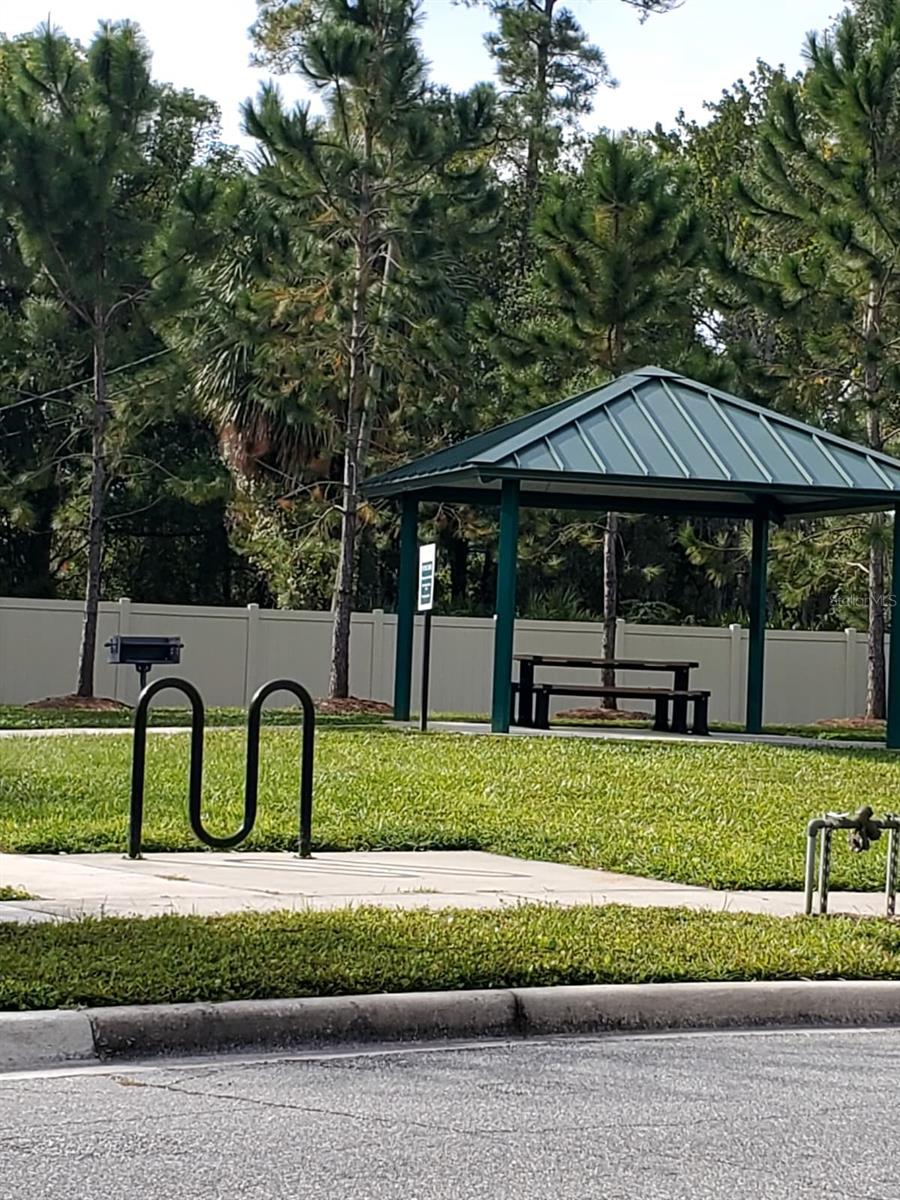 ECON TRLS PH 2 - Residential Lease