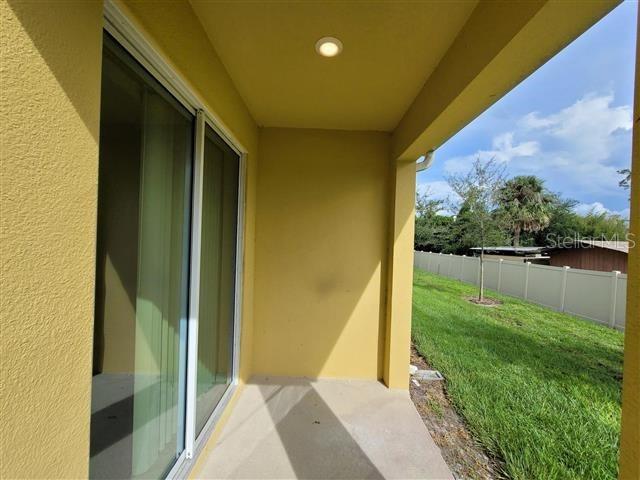 ECON TRLS PH 2 - Residential Lease